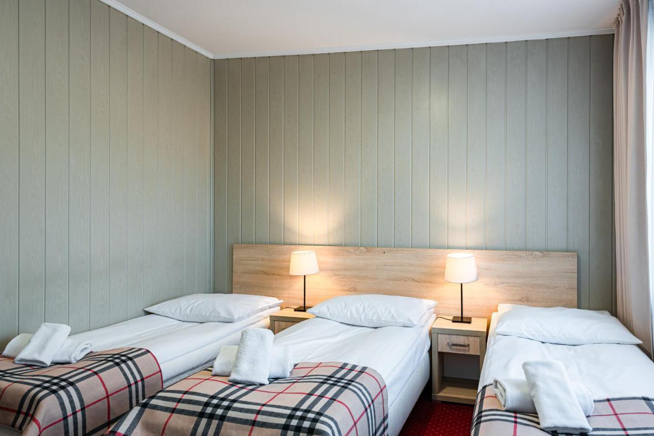 Hotel Dobre Z Lasu Solec Kujawski Bagian luar foto
