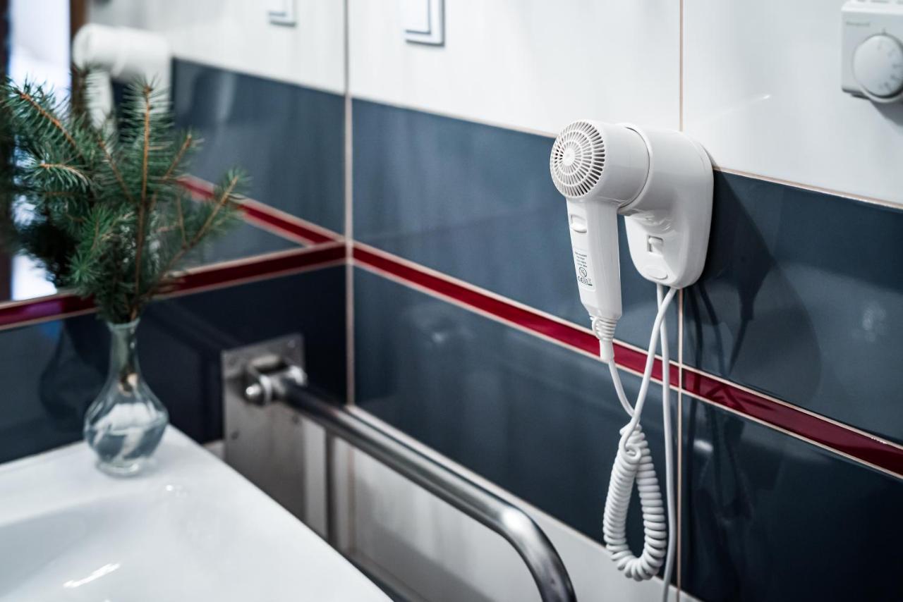 Hotel Dobre Z Lasu Solec Kujawski Bagian luar foto